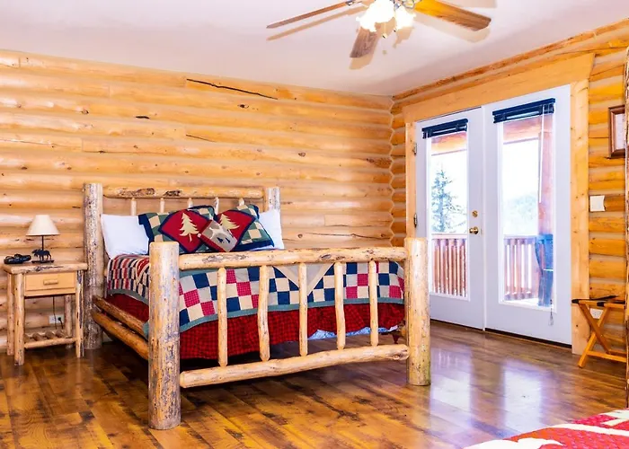 Half Moon Lake Lodge