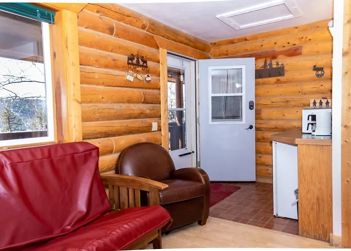 Half Moon Lake Lodge